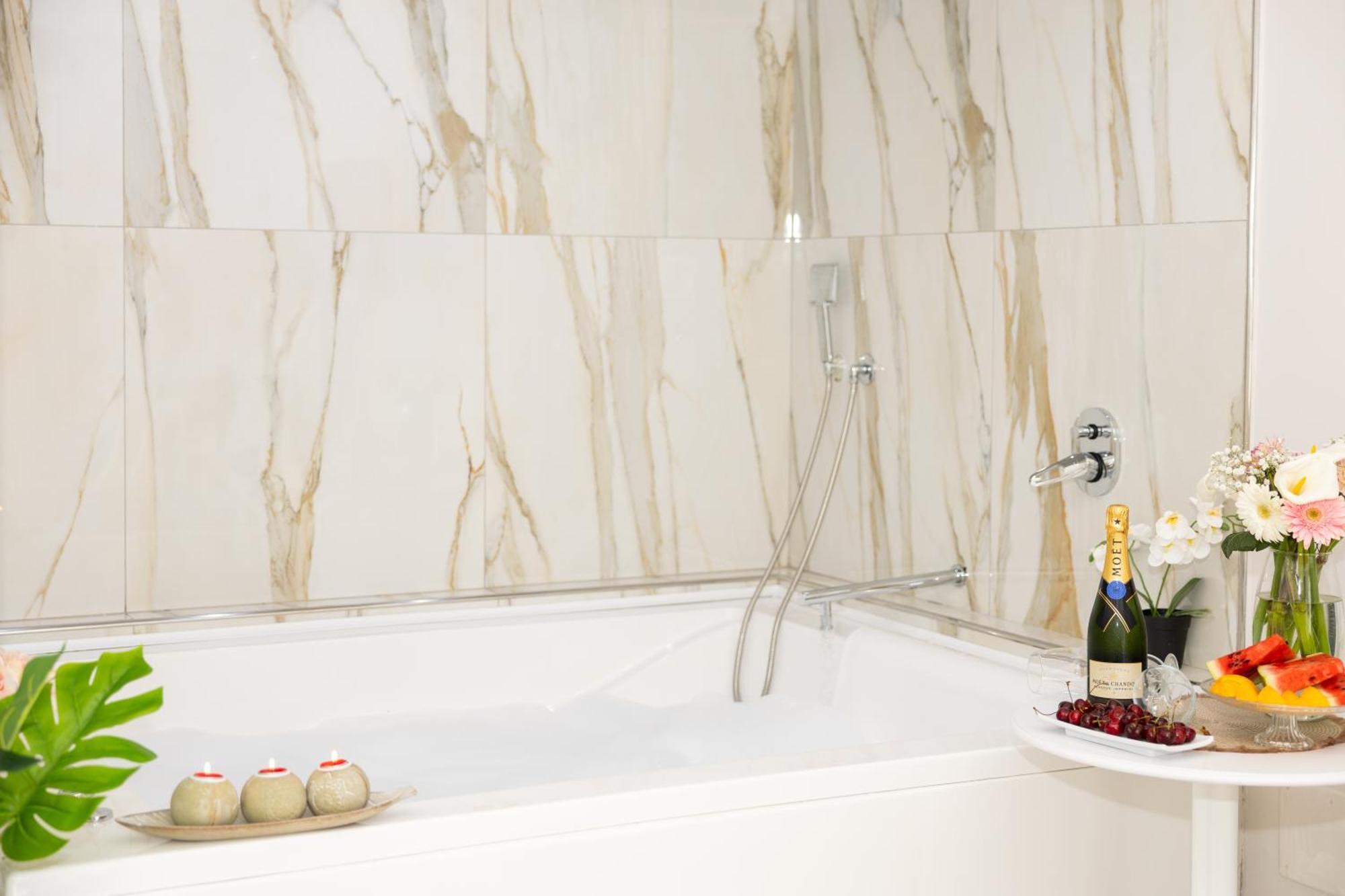 La Perla Luxury Rooms アングリ エクステリア 写真